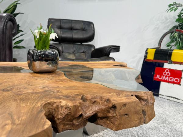 Sofatisch mit Glaseinlagen und O-förmigen Stahlfüßen