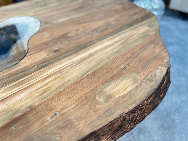 Nachhaltiger Esstisch aus recyceltem Altholz "Fusion"