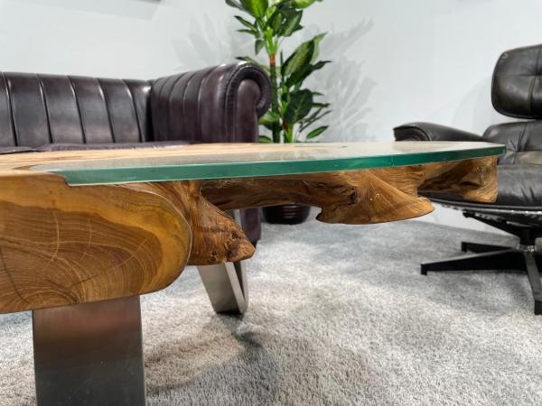 Couchtisch-Vollholz-Echtholz-mit-Baumkante
