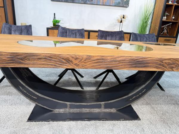 Massiver Teakholztisch mit Halbmond Stahlfuss 300 cm