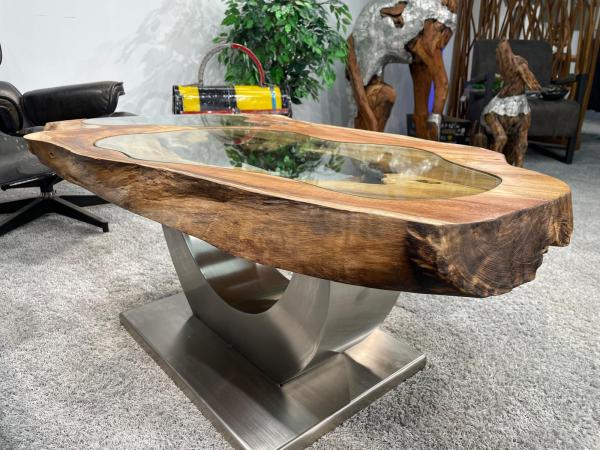 Schöner Baumstamm Couchtisch
