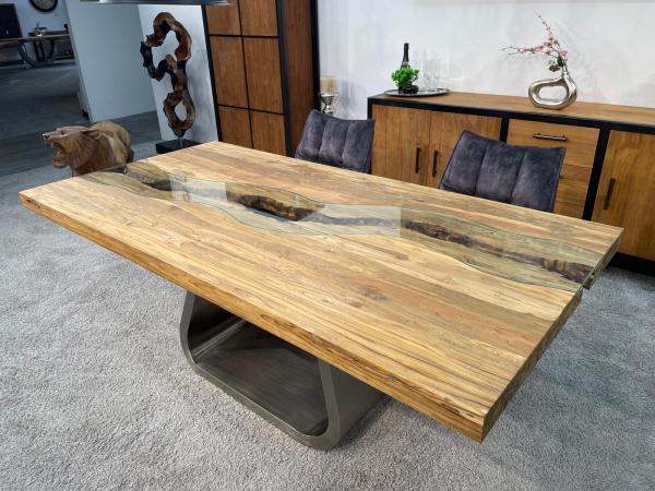 Esstisch / Massivholztisch "Deep Island U ca. 200 x 99,5 x 78 cm aus recyceltem Altholz
