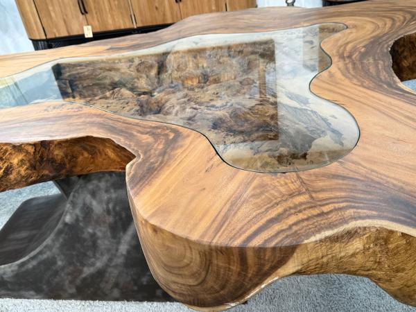 Baumstammtisch Designtisch Kunstwerk Unikat