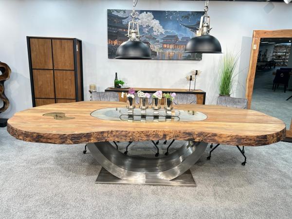 Außergewöhnlicher Esstisch 300 cm Fusion Vollholz massiv