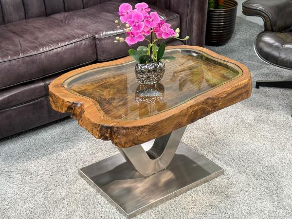 Antiker Design Sofatisch aus einem Reismörser
