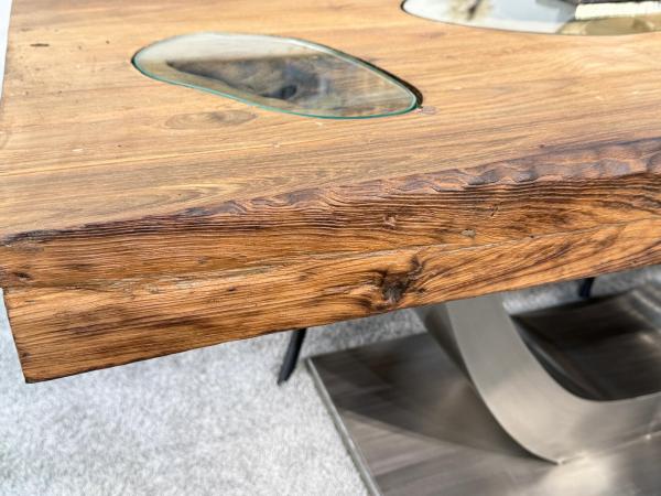 Esstisch für 6 Personen aus Holz mit Edelstahl