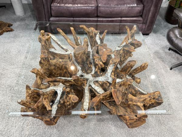 Baumwurzel Couchtisch Root aus Teakholz