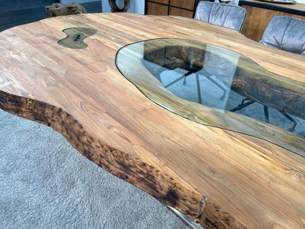 Außergewöhnlicher Esstisch 300 cm Fusion Vollholz massiv