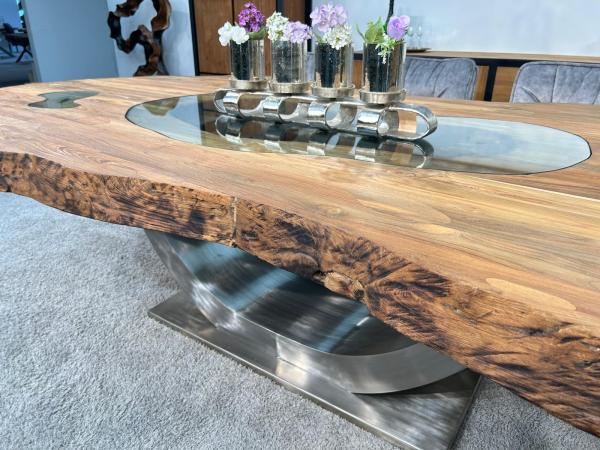 Außergewöhnlicher Esstisch 300 cm Fusion Vollholz massiv