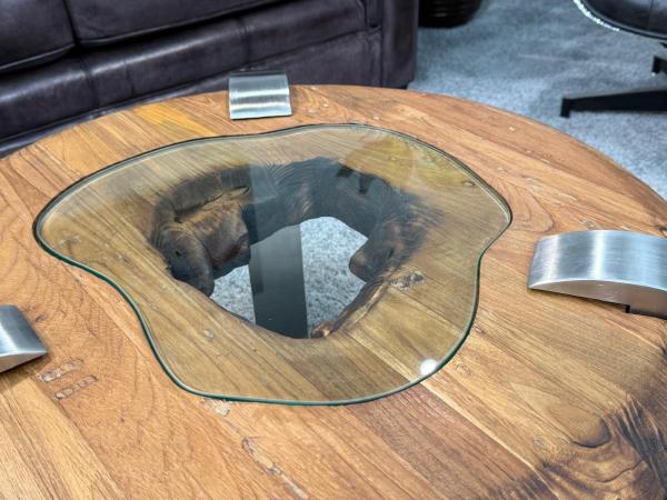 Runder Couchtisch aus Holz Clash
