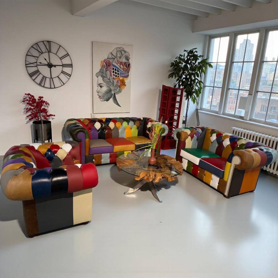 Couch 2-Sitzer Chesterfield aus buntem Echtleder