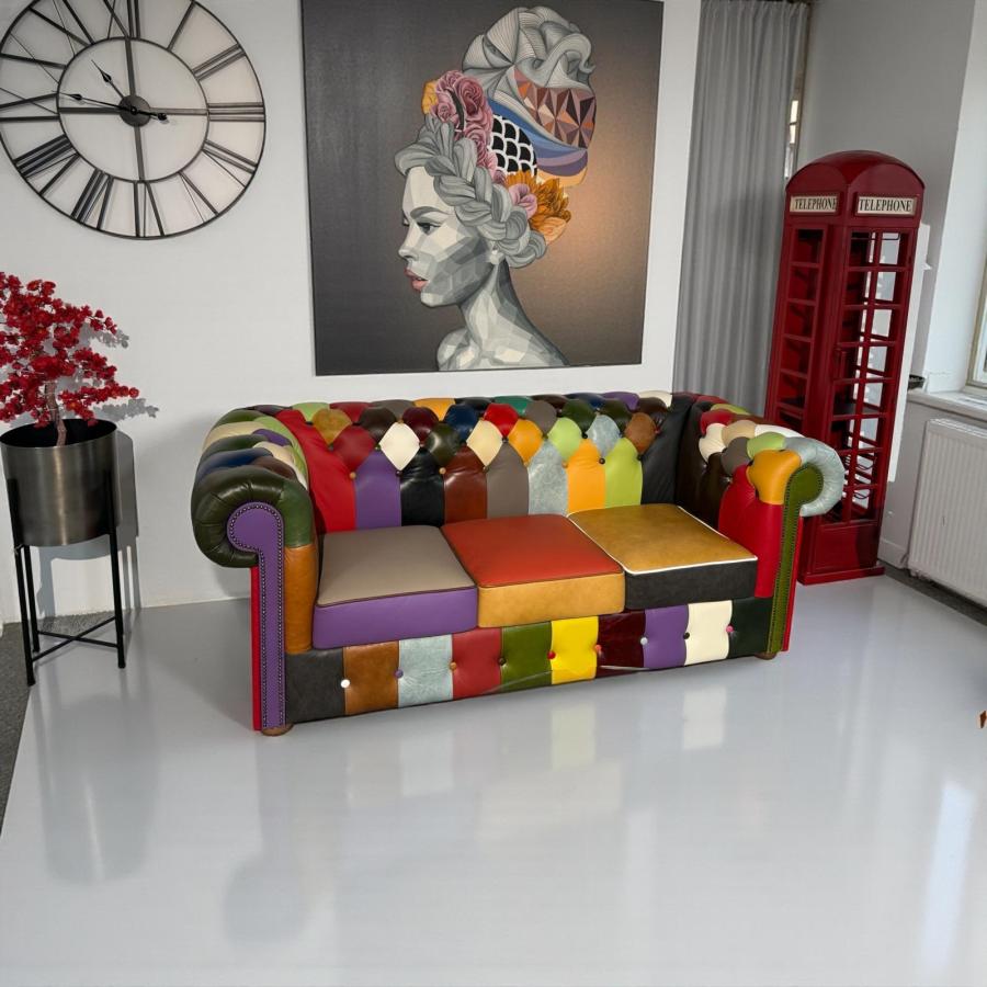 Couch 3-Sitzer Chesterfield aus buntem Echtleder