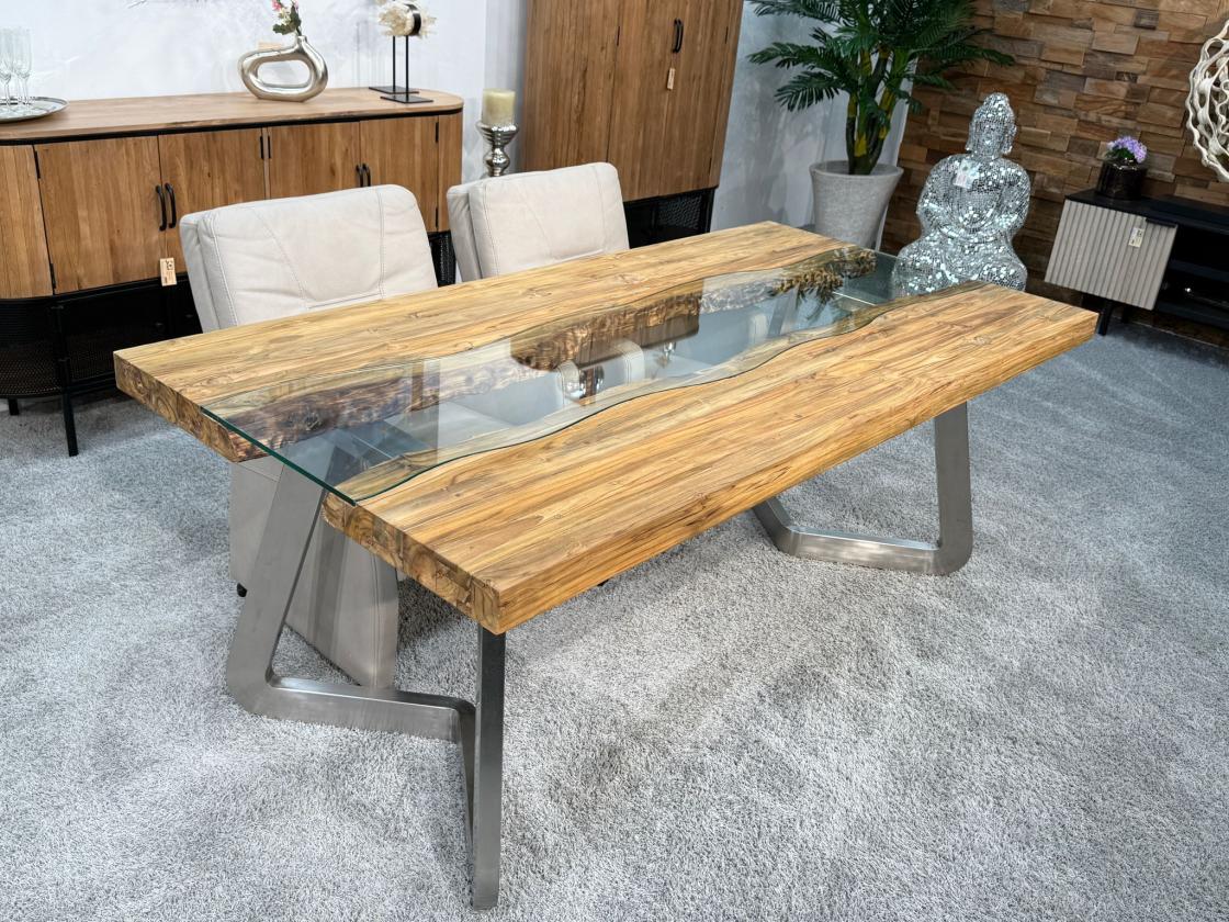 Massivholztisch mit Glaseinlage aus Altholz