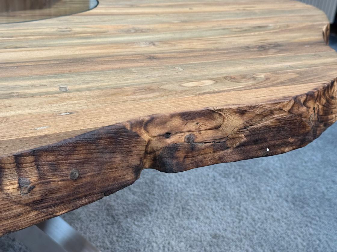 runder esstisch wildkante massivholz glaseinlagen