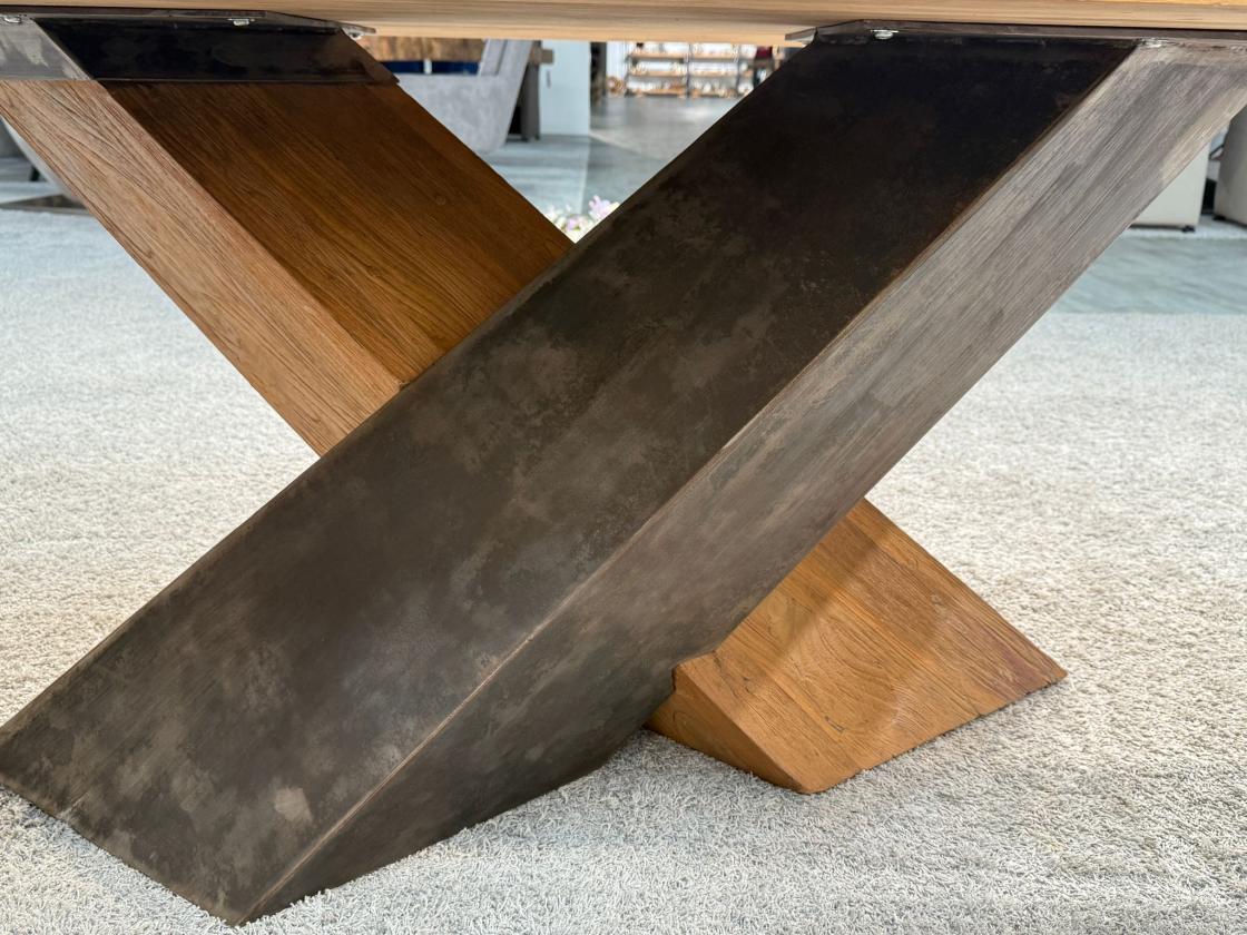 Esszimmertisch-Deep-Island-250cm-aus-Holz