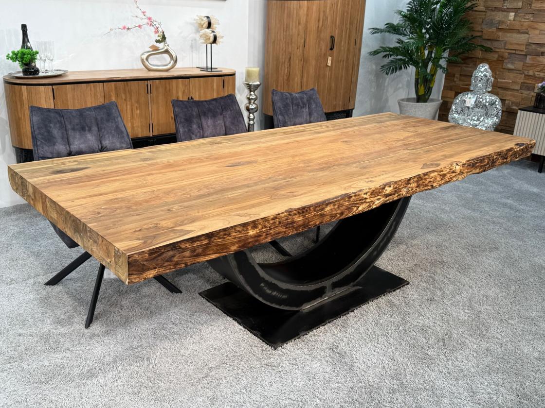 Holztisch massiv edler Esstisch