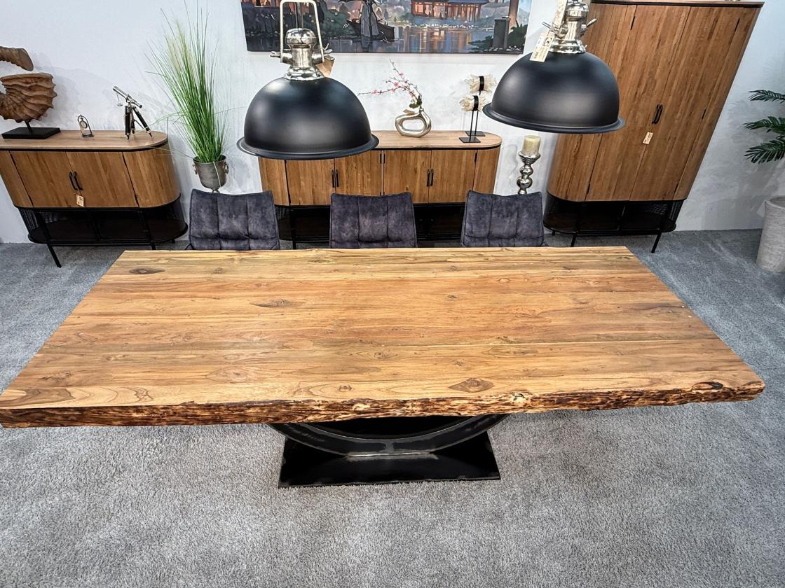 Holztisch massiv edler Esstisch