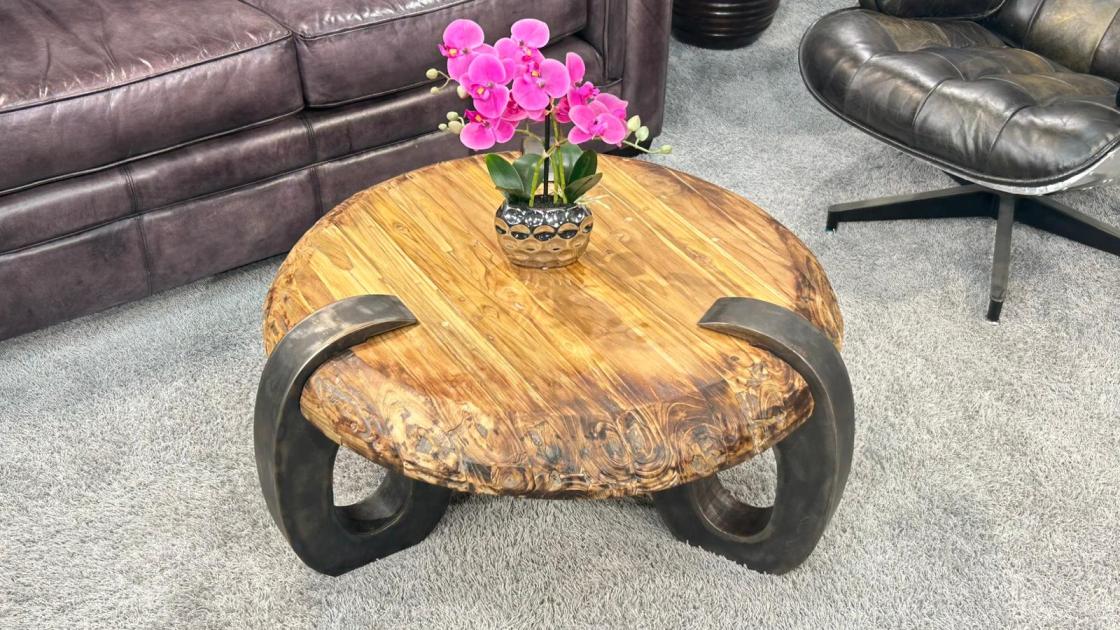 Runder Couchtisch aus Holz Clash