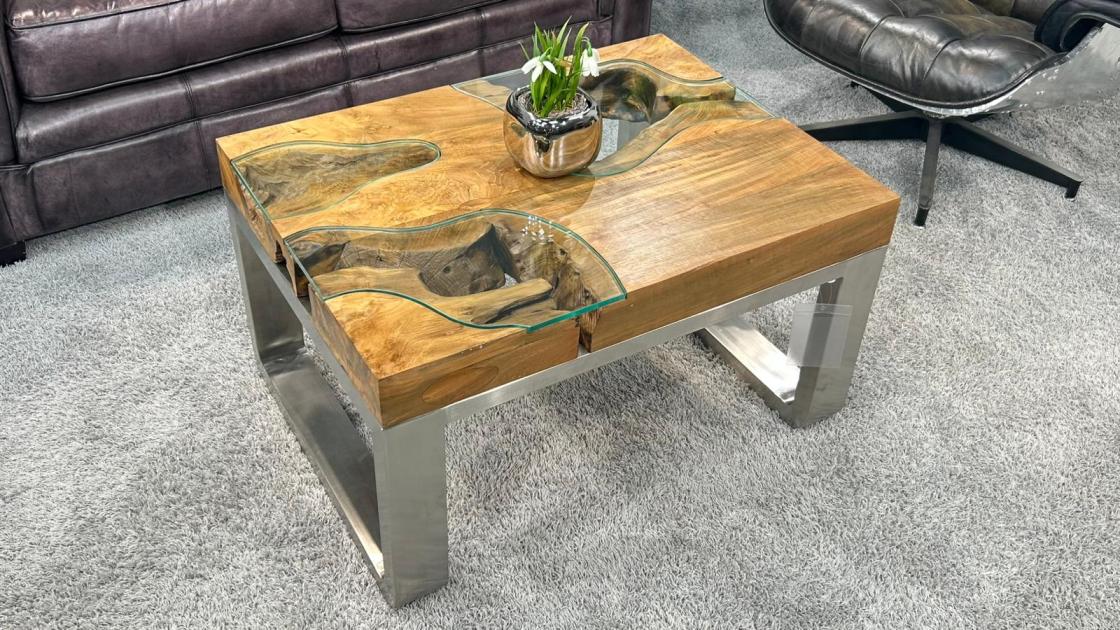 Wohnzimmertisch aus recyceltem Altholz Wild Landscape