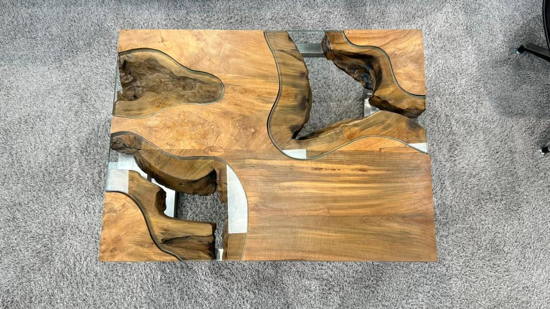 Wohnzimmertisch aus recyceltem Altholz Wild Landscape