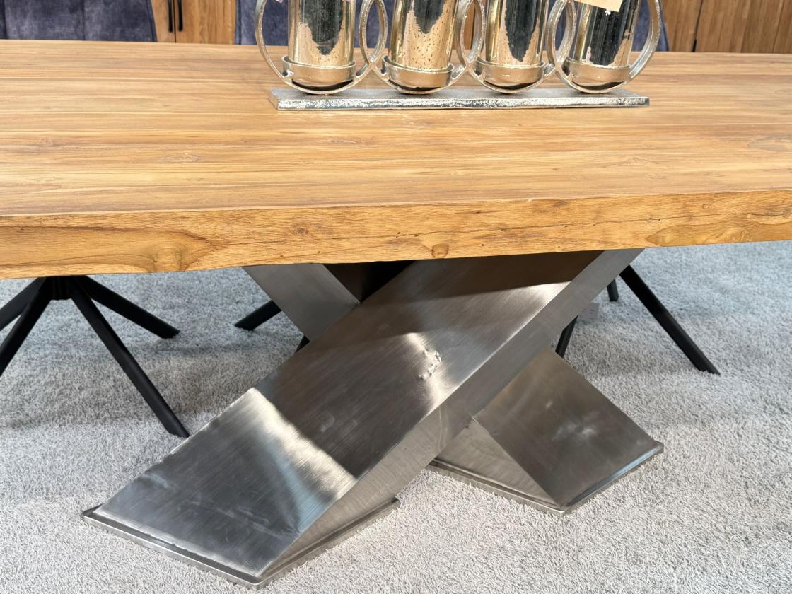 Eckiger Holztisch für das Wohnzimmer 220 cm