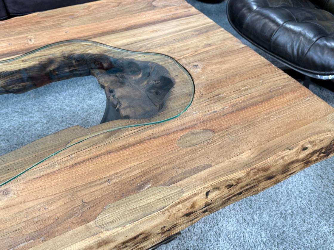 Massivholztisch Baumscheibentisch Couchtisch  Baumkante