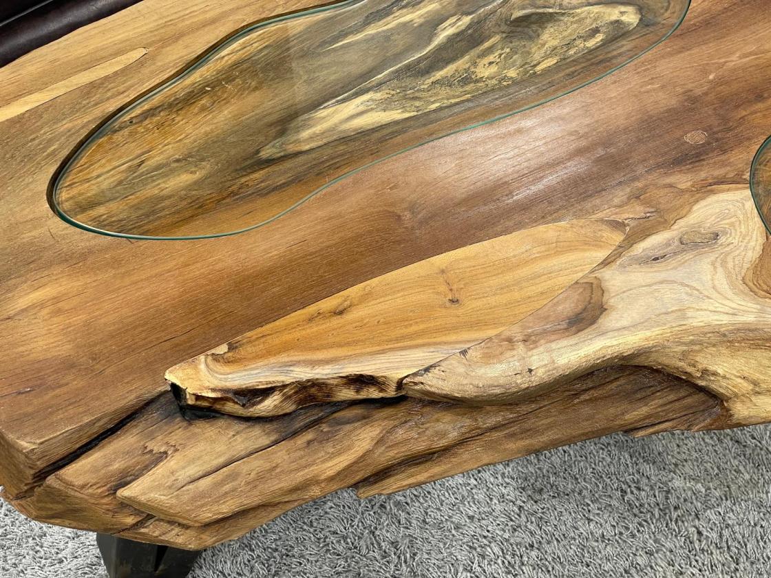 Baumstamm-Couchtisch mit Glasplatte, unregelmäßige Form