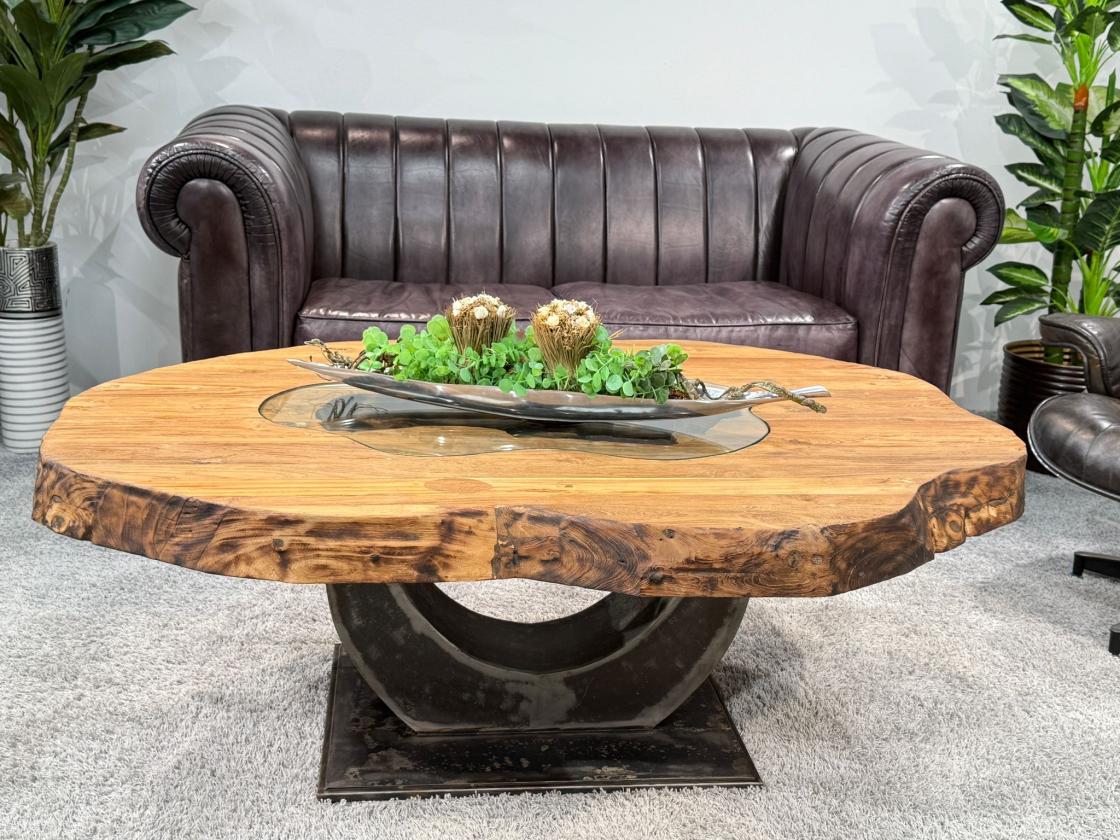 Beeindruckender Couchtisch Fusion aus Massivholz