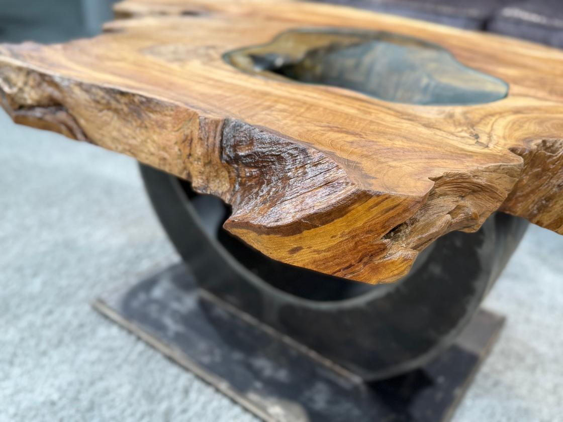 Besonder Couchtisch Expression aus holz Baumscheibe Baumstamm