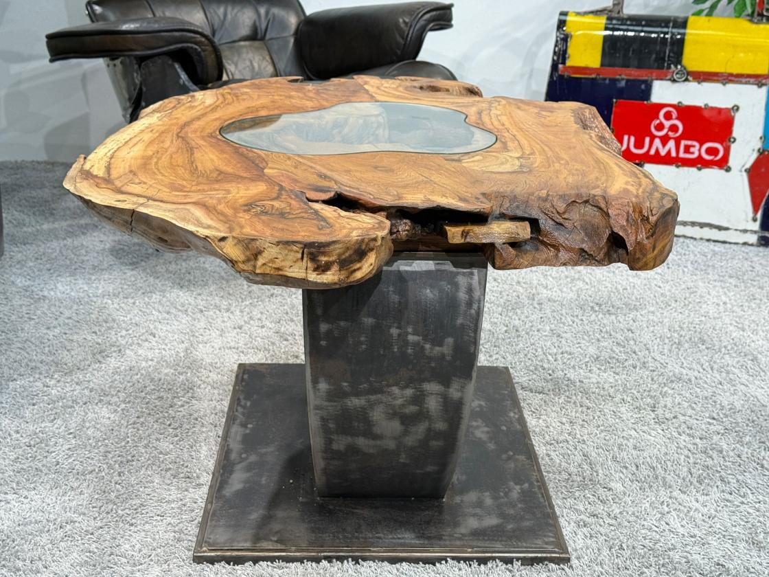 Besonder Couchtisch Expression aus holz Baumscheibe Baumstamm