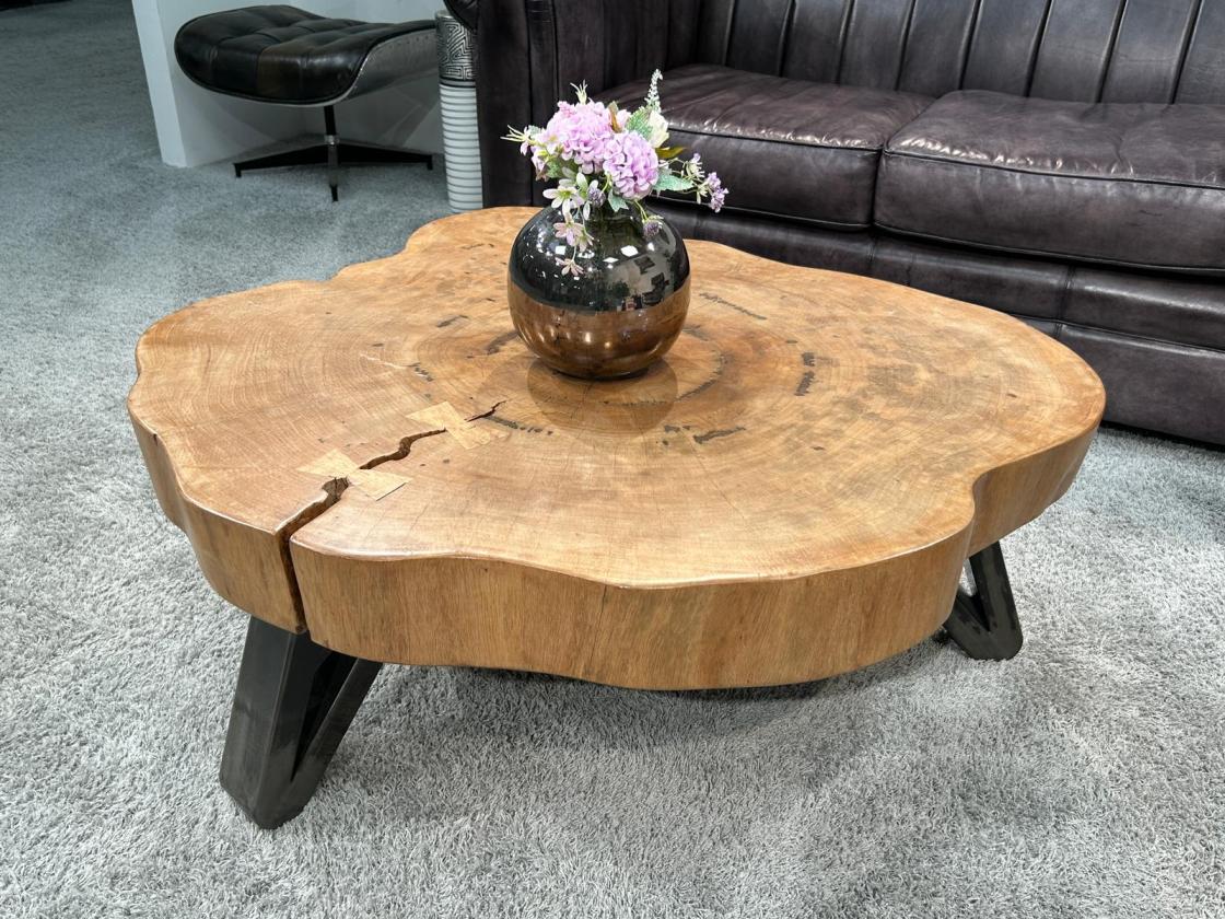 Couchtisch Baumstamm Bromo