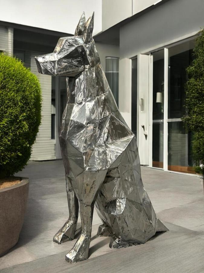 Skulptur Hund aus Eisen 120 cm