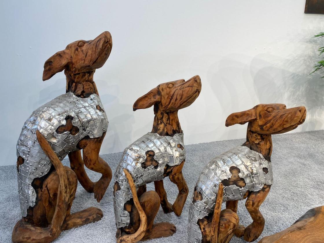 Deko Sitzender Hund 100 cm aus Holz und Aluminium