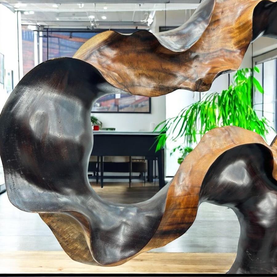 Holzskulptur Raumtrenner Suarholz
