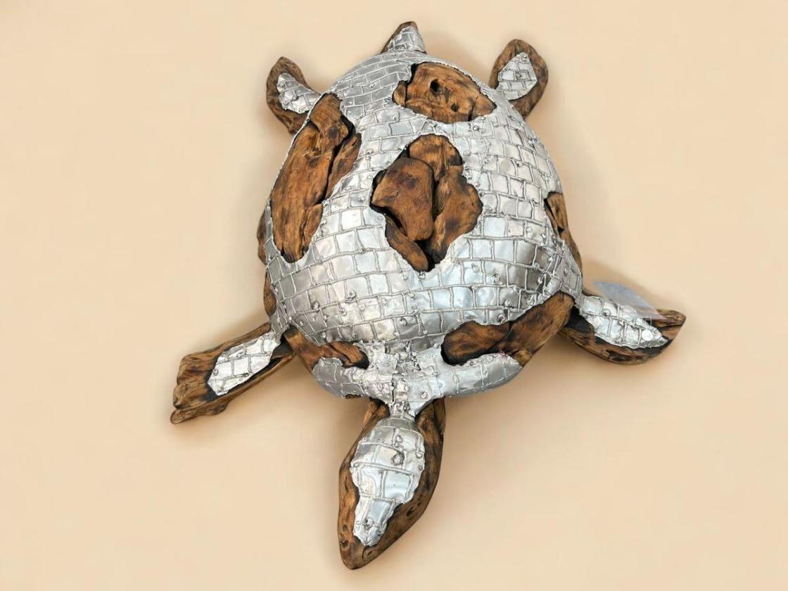 Außergewöhnliche Holzskulptur „Schildkröte“ aus Holz