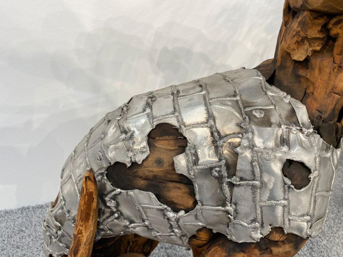 Deko Sitzender Hund 100 cm aus Holz und Aluminium