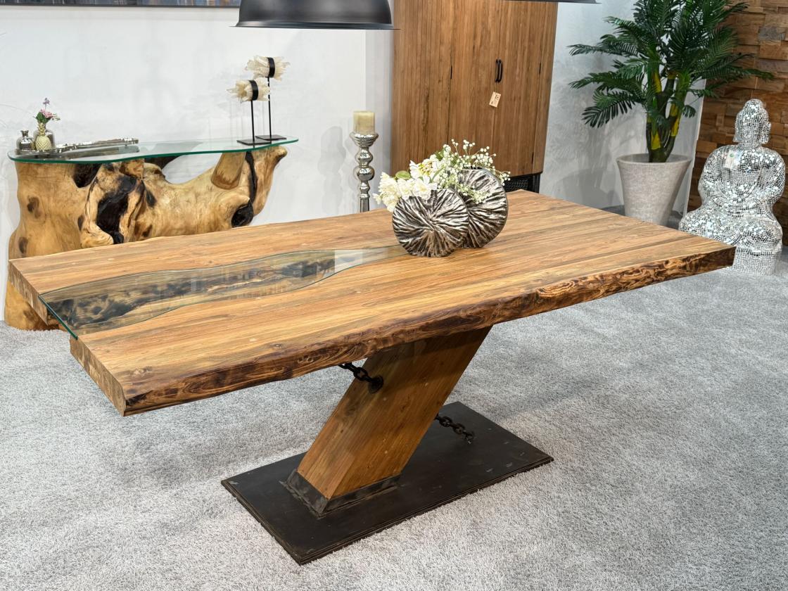 Eckiger Esszimmertisch mit Teakplatte, 200x100 cm.