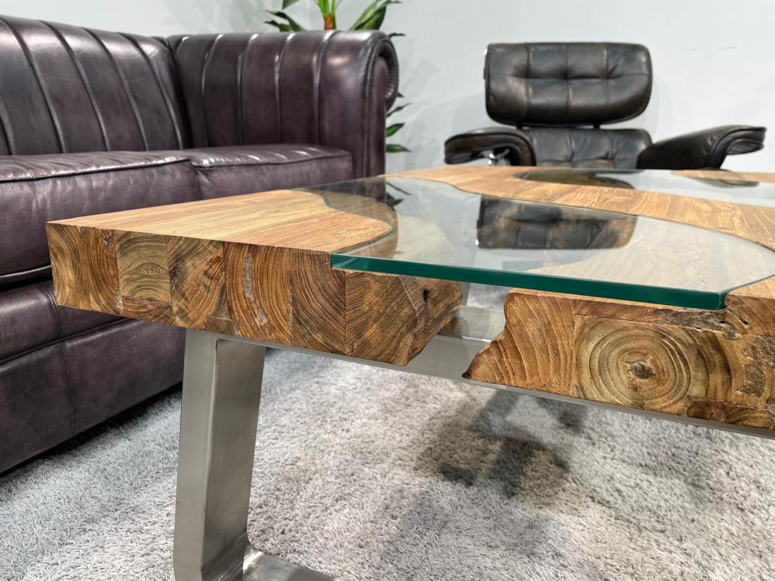 Eckiger Holztisch mit Glasplatte, ca. 100x80x45 cm