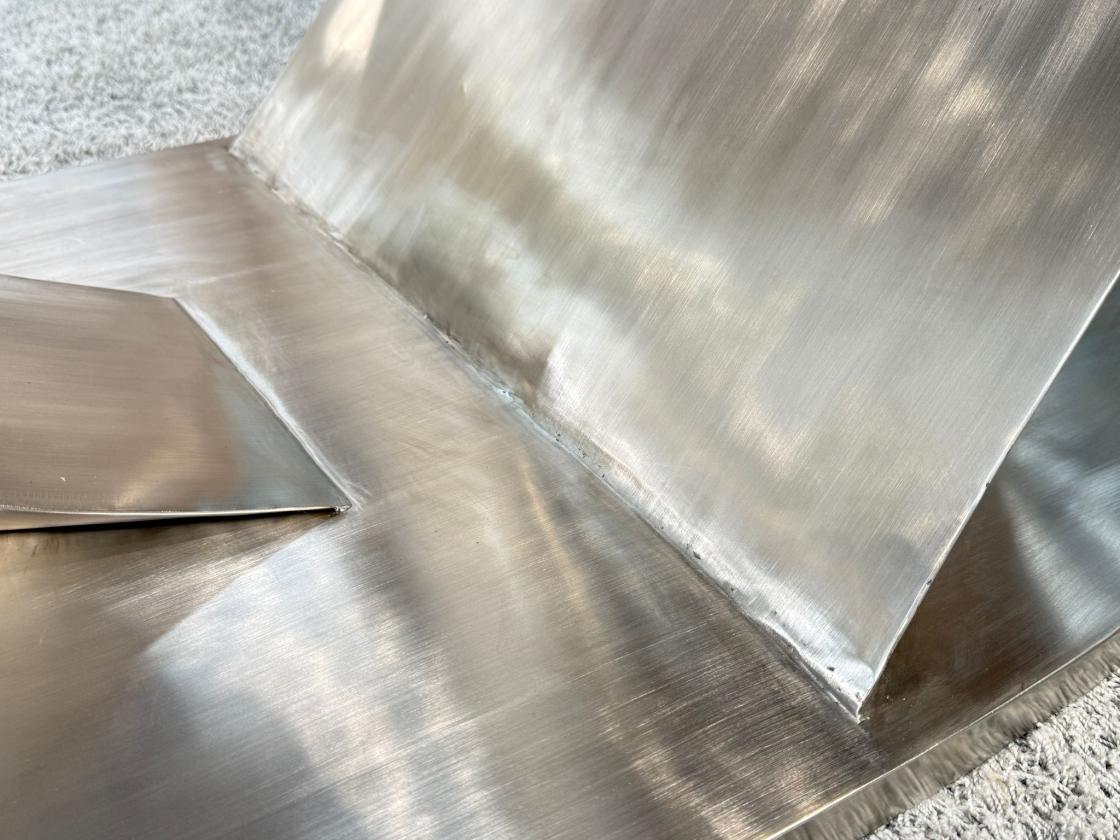 Esstisch aus einer Baumscheibe Expression