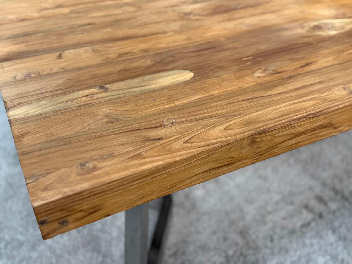 Esszimmertisch aus Holz Elements 220 cm