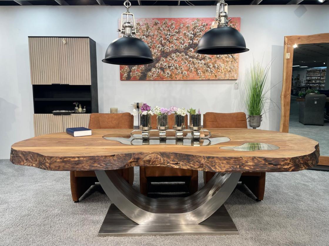 Esstisch Fusion 250 cm Ovaler Massivholztisch mit Edelstahlgestell