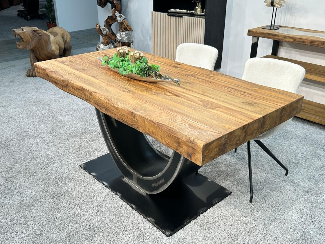 Esstisch fuer 6 Personen Deep Island Bestellware