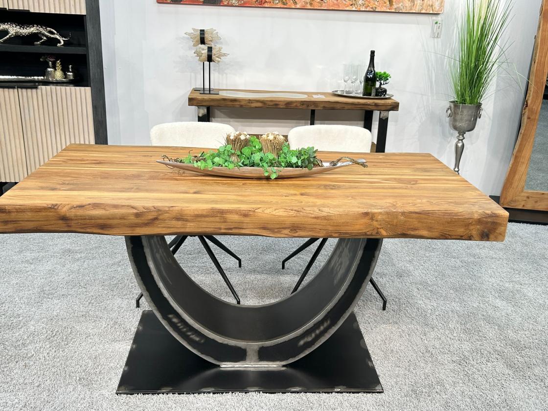 Esstisch fuer 6 Personen Deep Island Bestellware