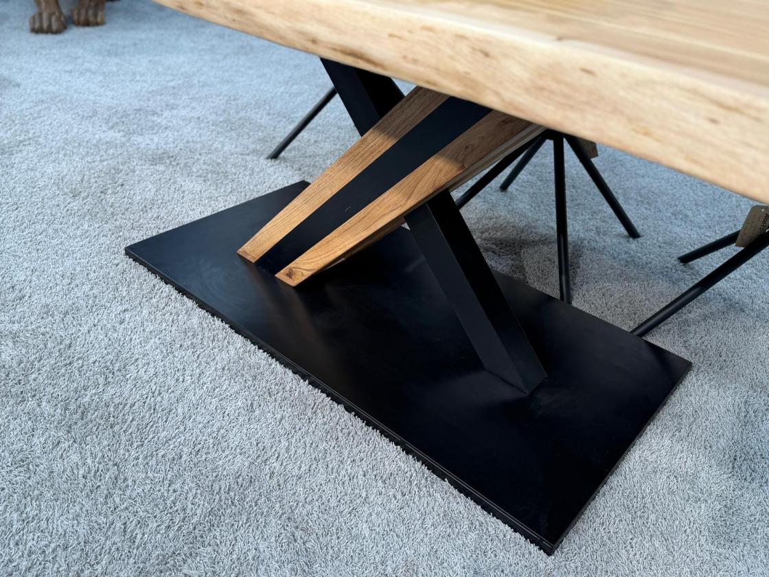 Esstisch mit Baumkante 200 x 100 cm Canyon