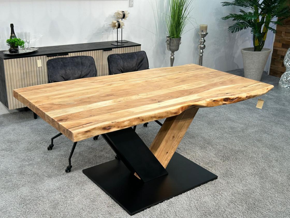 Esszimmertisch Akazie 180 cm