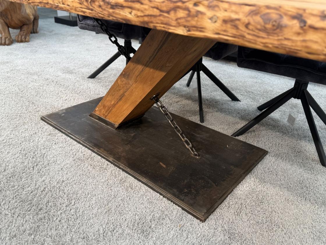 Holztisch Esstisch extravaganter Tisch 220 cm