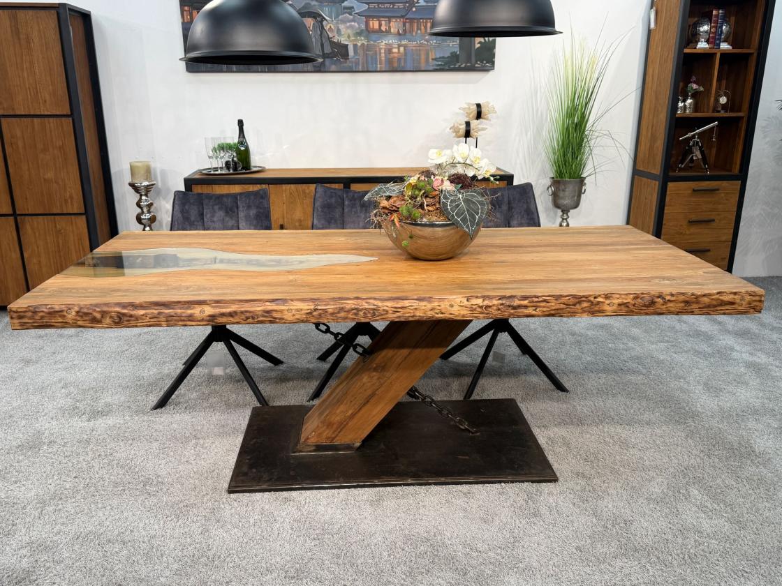 Holztisch Esstisch extravaganter Tisch 220 cm