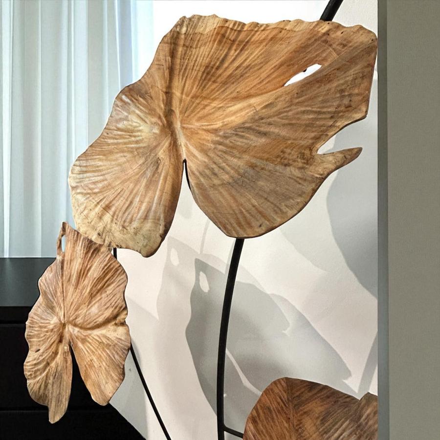 Dekoration Leaves aus Holz mit Stahl freistehend