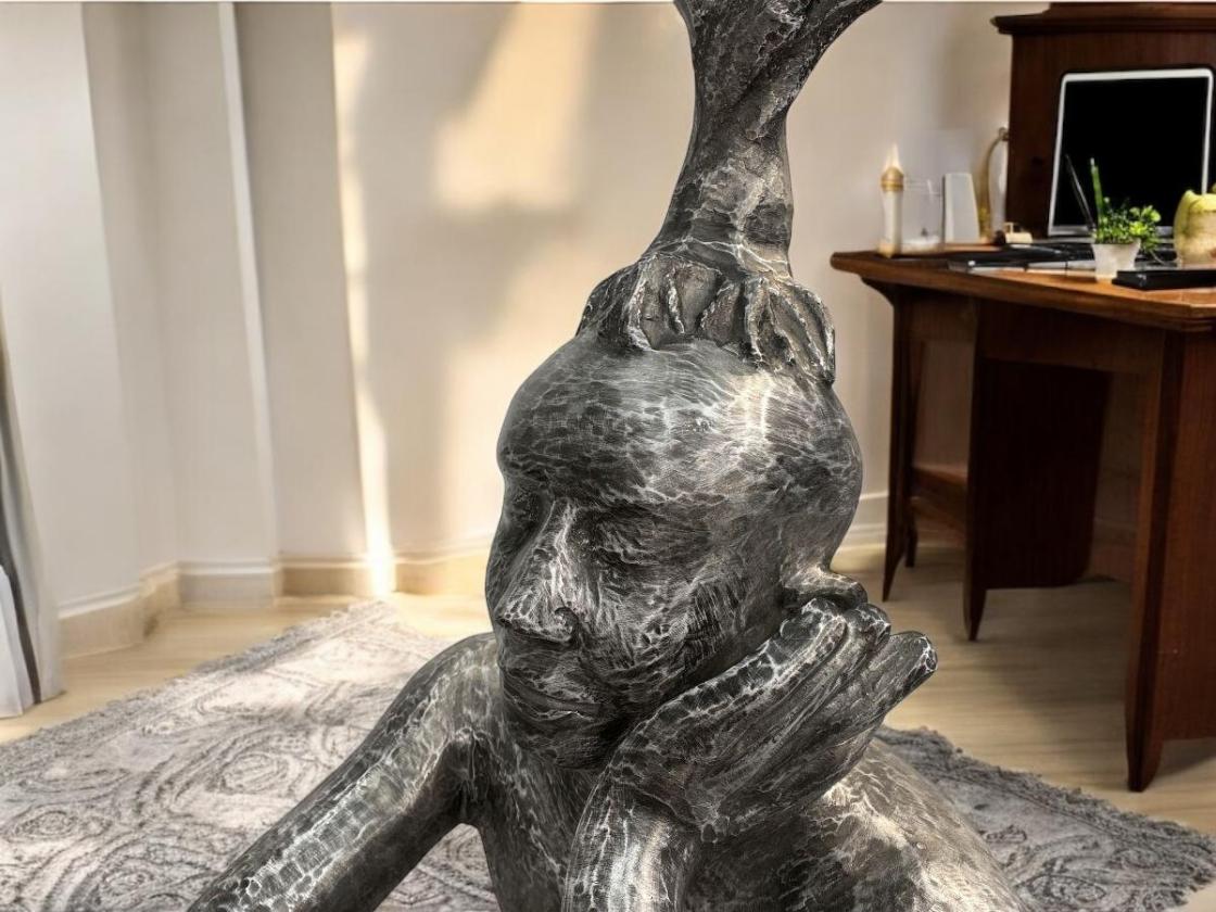 Große Deko-Figur aus Aluminium Mann mit Baum