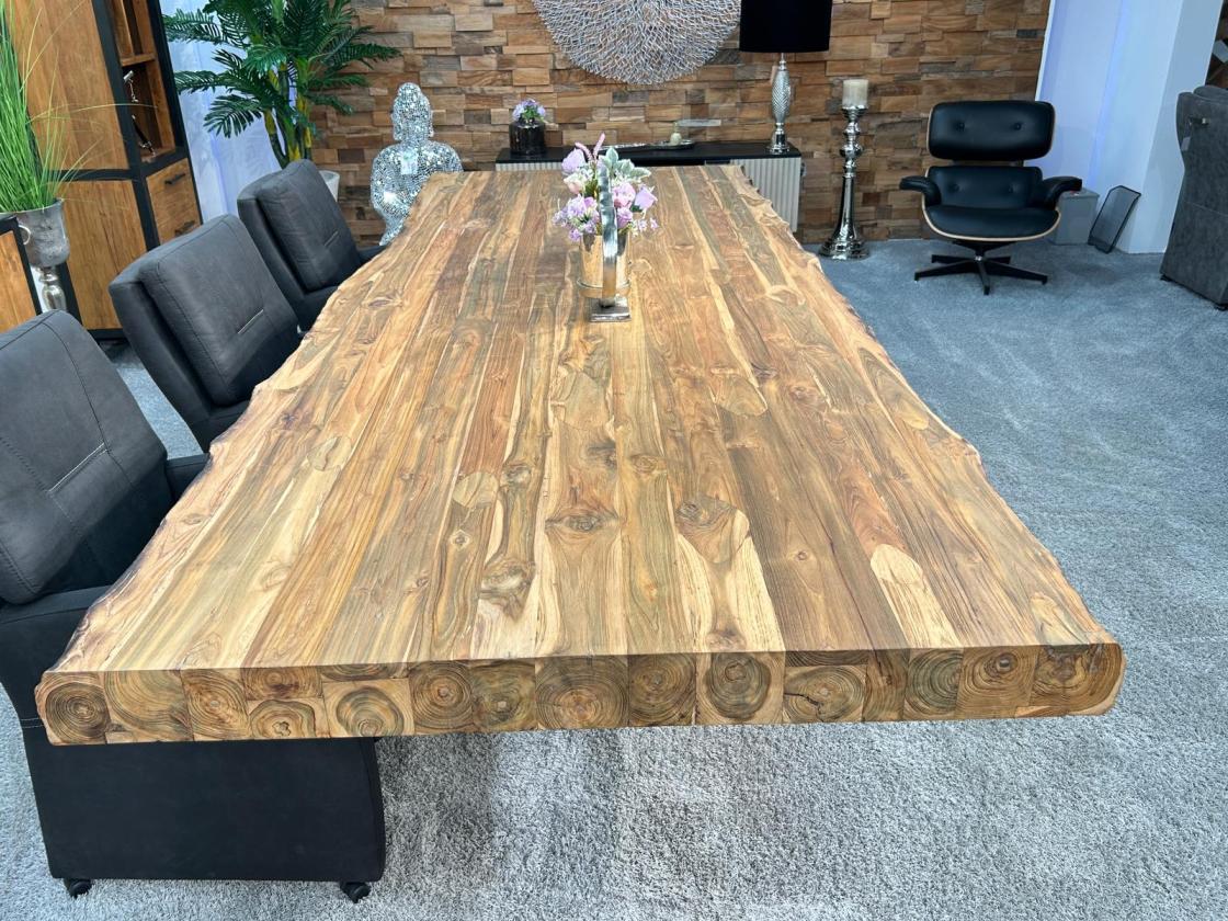 Langer Massivholztisch 300cm Deep Island aus Holz